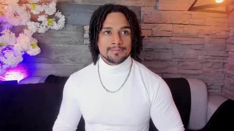 Snapshot of mike_estevess chatting on 23, 2, 2025   online show from 23, 2, 2025