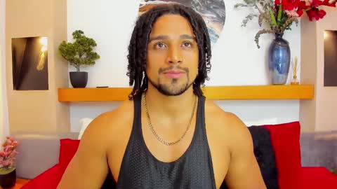 Snapshot of mike_estevess chatting on 24, 2, 2025   online show from 24, 2, 2025