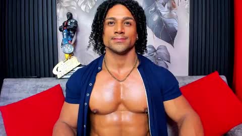 Snapshot of mike_estevess chatting on 15, 9, 2025   online show from 15, 9, 2025