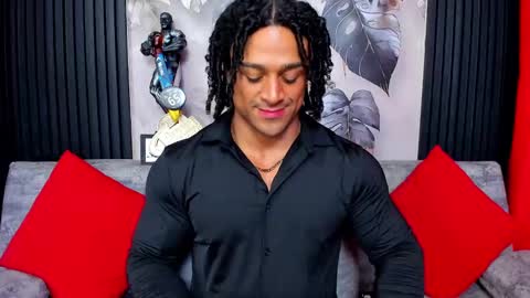 Snapshot of mike_estevess chatting on 20, 9, 2025   online show from 20, 9, 2025