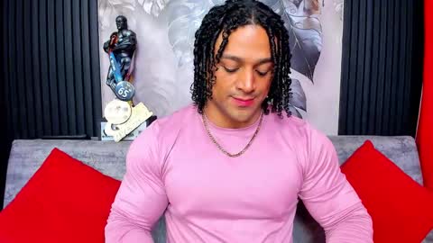 Snapshot of mike_estevess chatting on 25, 9, 2025   online show from 25, 9, 2025