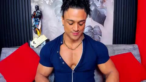 Snapshot of mike_estevess chatting on 21, 10, 2025   online show from 21, 10, 2025