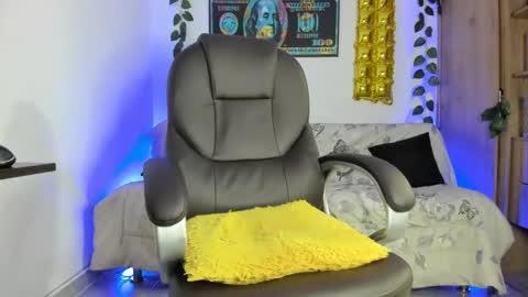 Snapshot of mikee_scooth chatting on 20, 1, 2025 mikee_scooth online show from 20, 1, 2025