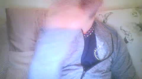 mikehockishuge9 online show from 5, 1, 2025