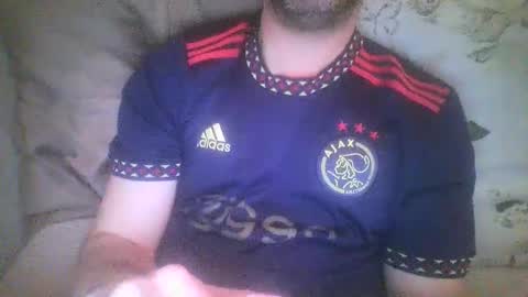 mikehockishuge9 online show from 27, 2, 2025