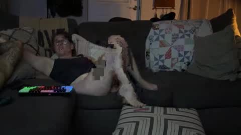 Snapshot of mikehunt247 chatting on 24, 10, 2025 mikehunt247 online show from 24, 10, 2025