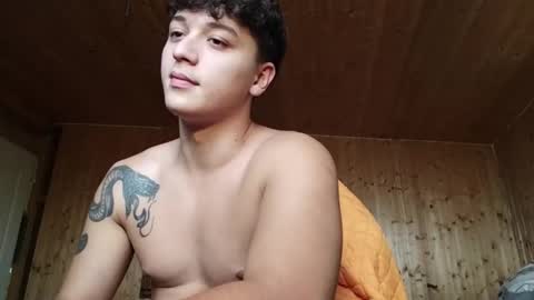 Snapshot of mikelaur chatting on 9, 9, 2025 MikeLaur online show from 9, 9, 2025