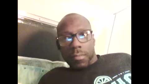 mikenlynz3oh3 online show from 4, 11, 2025