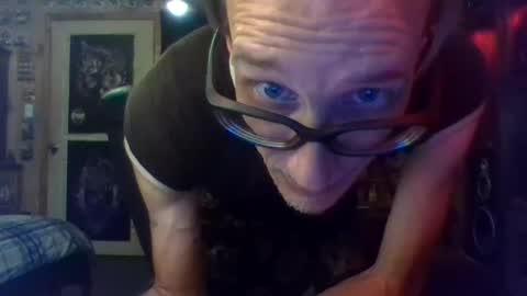 Snapshot of mikey33436 chatting on 24, 9, 2025 Michael online show from 24, 9, 2025