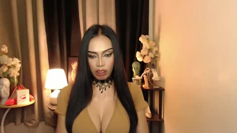 Mistress MikeyAlawi online show from 10, 2, 2025