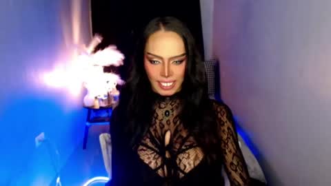 Mistress MikeyAlawi online show from 21, 5, 2026