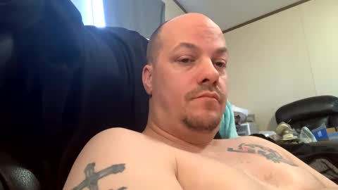 Snapshot of mikeylikesit2222 chatting on 21, 1, 2025 mikeylikesit2222 online show from 21, 1, 2025