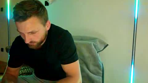 mikhael767676 online show from 30, 5, 2026