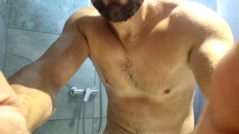 Snapshot of mikhael767676 chatting on 2, 8, 2026 mikhael767676 online show from 2, 8, 2026