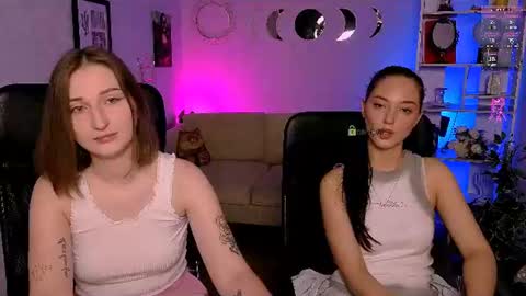 Snapshot of miki_nikki chatting on 7, 7, 2026 Miki online show from 7, 7, 2026