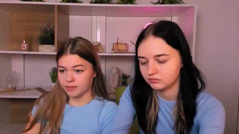 miki_ti online show from 23, 10, 2025