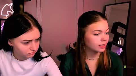 miki_ti online show from 24, 10, 2025