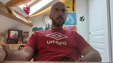 Snapshot of mikmik91 chatting on 24, 12, 2024 mikmik91 online show from 24, 12, 2024