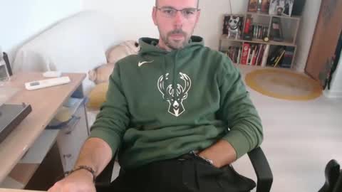 Snapshot of mikmik91 chatting on 23, 9, 2025 mikmik91 online show from 23, 9, 2025