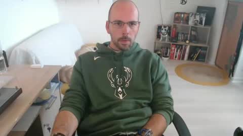 Snapshot of mikmik91 chatting on 24, 9, 2025 mikmik91 online show from 24, 9, 2025