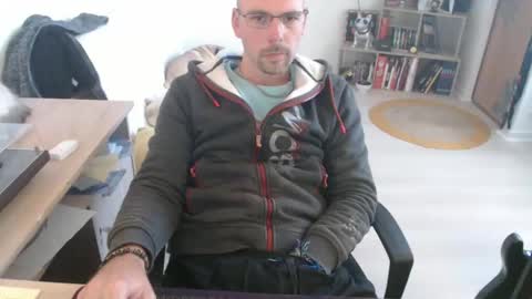 Snapshot of mikmik91 chatting on 1, 10, 2025 mikmik91 online show from 1, 10, 2025