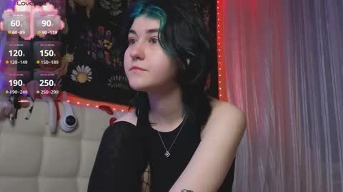 Snapshot of miko_meow chatting on 17, 9, 2025 Miko online show from 17, 9, 2025