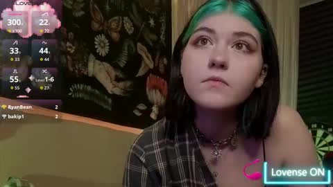 Snapshot of miko_meow chatting on 29, 11, 2025 Miko online show from 29, 11, 2025