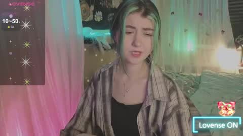 Snapshot of miko_meow chatting on 1, 2, 2026 Miko online show from 1, 2, 2026