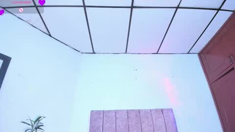 mila_1wood online show from 13, 3, 2026