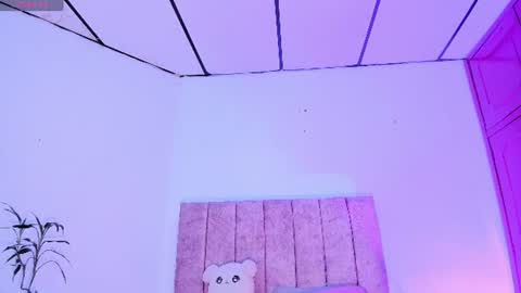 mila_1wood online show from 19, 6, 2026