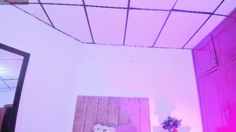 mila_1wood online show from 29, 7, 2026
