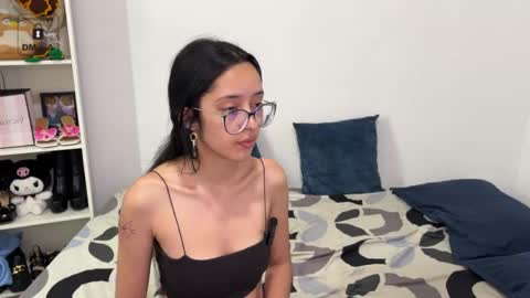 Mila and albert online show from 28, 3, 2026