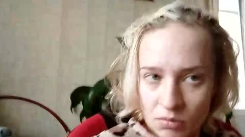 Mila 420 online show from 31, 10, 2025