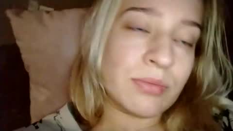 Mila 420 online show from 19, 12, 2025