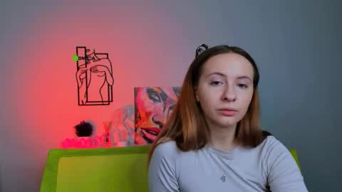 mila_glow online show from 6, 10, 2025