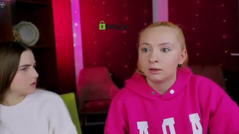 mila_glow online show from 20, 12, 2025