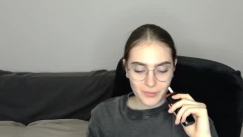 mila_keyy online show from 21, 4, 2026