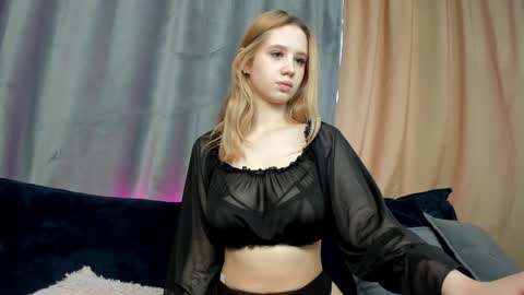 mila_kinor online show from 19, 1, 2025