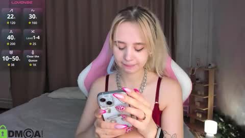 mila_kinor online show from 6, 11, 2025