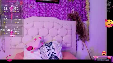 Snapshot of mila_rey25_ chatting on 5, 2, 2026 laura online show from 5, 2, 2026