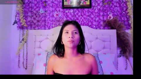 Snapshot of mila_rey25_ chatting on 9, 2, 2026 laura online show from 9, 2, 2026