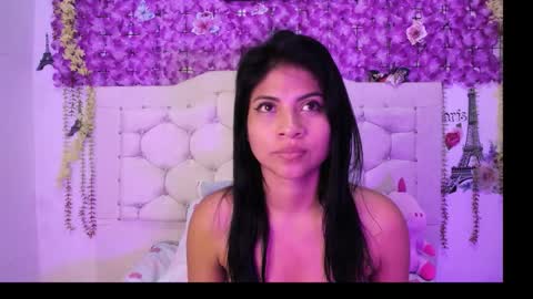 Snapshot of mila_rey25_ chatting on 22, 2, 2026 laura online show from 22, 2, 2026