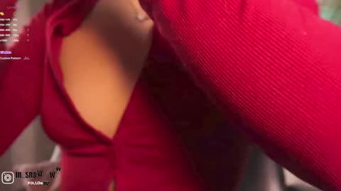 Snapshot of mila_snoow chatting on 6, 10, 2025 M I L A  online show from 6, 10, 2025