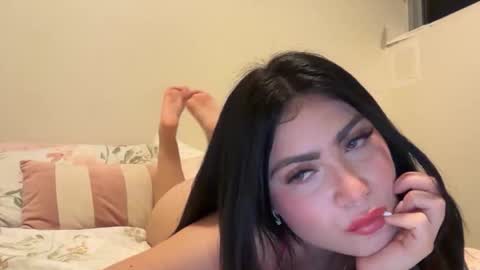 milaa008 online show from 30, 9, 2025