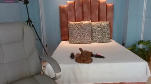 milaa_star online show from 25, 2, 2026