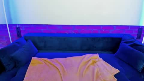 Milla online show from 11, 11, 2025