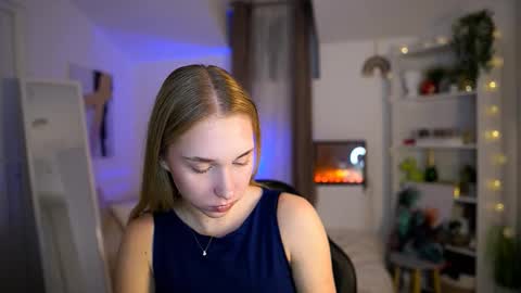 MilaBunny1 online show from 4, 2, 2026