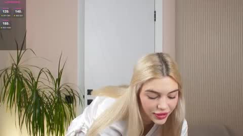 Mila and u can call me sweet bunny online show from 12, 11, 2025