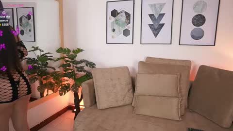 milacrave online show from 19, 9, 2025