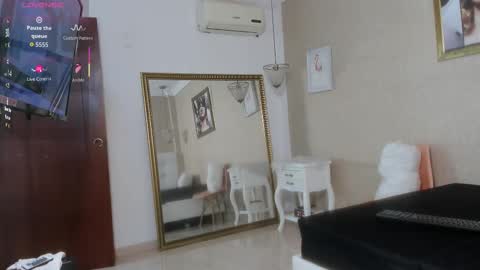 miladiosa online show from 15, 9, 2025